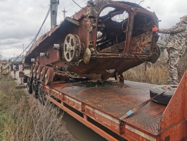 знищена російська бронетехніка, брухт /надано пресслужбою Міноборони України