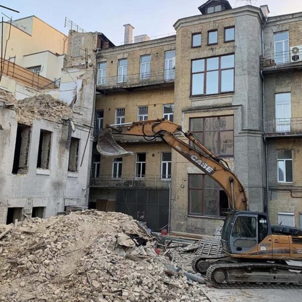 Суд заборонив зносити старовинну будівлю в центрі столиці