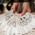 Вартість платного навчання в Україні рване вгору