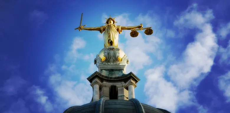 ПриватБанк отримав "беззаперечну перемогу" над Коломойським і Боголюбовим у суді Лондона