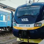 Пишіть листи: Укрзалізниця назвала адреси для звернень забанених в застосунку пасажирів