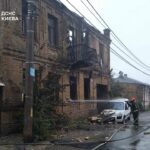 У Голосіївському районі горіла давня будівля