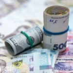 Прогноз фахівців: курс долара та євро на кінець року