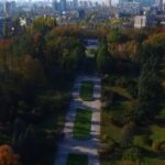 Поряд з Національним ботсадом стартувало зведення 24-поверхового будинку на місці скверу.