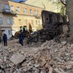 В серці Києва міська служба взялась демонтувати будинок славетного митця.