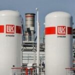 Обмеження працюють. Литва зупинила перевезення нафтопродуктів “Лукойлу” з Росії.