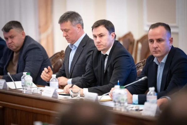 Антикризовий штаб, Фото: Кабмін Антикризовий штаб, Фото: Кабмін