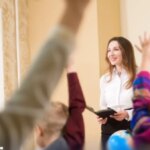 Українські педагоги отримають 1500 грн: Свириденко повідомила про вимогу