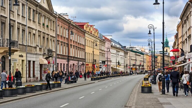 Виїзд українців створює певну небезпеку для польської економіки 3 Виїзд українців створює певну небезпеку для польської економіки 3