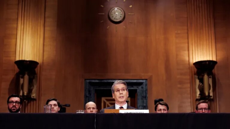 Сенат висловив несхвалення щодо відсутності нових санкцій проти Росії з боку Трампа 4 Сенат висловив несхвалення щодо відсутності нових санкцій проти Росії з боку Трампа 4