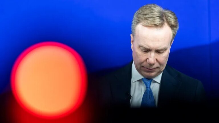 Голова Всесвітнього економічного форуму пішов у відставку через контакти з Епштейном 1 Голова Всесвітнього економічного форуму пішов у відставку через контакти з Епштейном 1