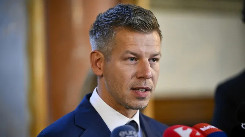 Зеленський висловив бажання повернути кошти Ощадбанку, які, за&hellip;