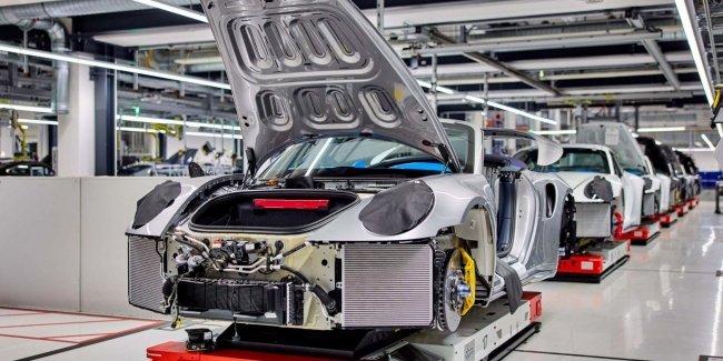 Головна 36 Porsche розкриває секрети нового застосунку для автовласників