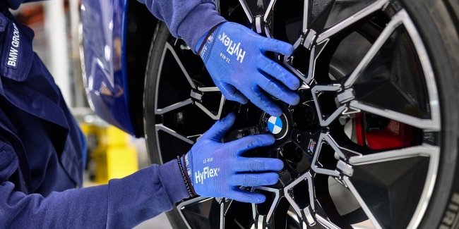 Головна 29 BMW готує електричний спорткар з вражаючим запасом ходу…