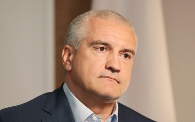 Головна 31 Аксьонов повідомив, що заправні станції Криму більше не…