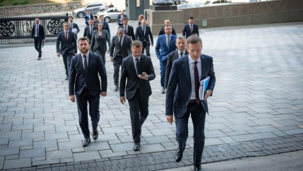 Кінець року: бізнес сподівається на збереження прозахідного курсу та допомогу інвестиціям під час повномасштабної війни. 13 Кінець року: бізнес сподівається на збереження прозахідного курсу та допомогу інвестиціям під час повномасштабної війни. 13