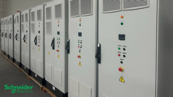 Французька компанія Schneider Electric взяла участь у вдосконаленні систем теплопостачання у 26 українських містах. 3 Французька компанія Schneider Electric взяла участь у вдосконаленні систем теплопостачання у 26 українських містах. 3