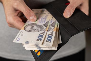Меморандум з МВФ: Військовий збір буде замінено новим податком для відбудови після завершення війни.