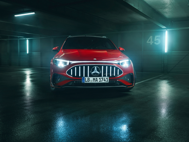 Новий CLA 45 від Mercedes-AMG показано (фото) 10 Новий CLA 45 від Mercedes-AMG показано (фото) 10