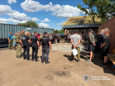 На Одещині 83 бійці споруджували житло для командира військової частини (ілюстрації) 4 На Одещині 83 бійці споруджували житло для командира військової частини (ілюстрації) 4
