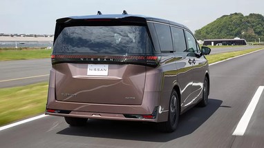 Nissan показав гібридний мінівен Elgrand, оснащений двома електромоторами (фото) 12 Nissan показав гібридний мінівен Elgrand, оснащений двома електромоторами (фото) 12