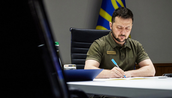 Зеленський підписав указ: в Україні відзначатимуть День фінансиста