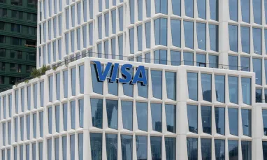 Visa має намір зменшити штат на 7%
