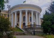 Державі повернуть будівлі колишнього Жовтневого палацу в Києві за рішенням суду.