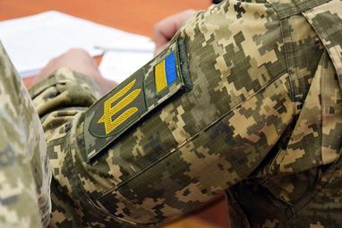 Чи позбавляють військовослужбовця заробітку при самовільному залишенні місця служби: роз’яснення від Міністерства оборони