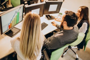 Зарплати дата-аналітиків переглядають частіше, ніж іншим IT-фахівцям — DOU 5