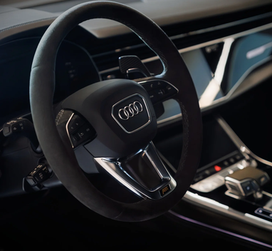 Audi представила потужний заряджений кросовер потужністю 1000 кінських сил (фото) 8