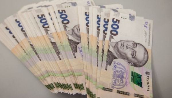 У липні до держбюджету надійшло 78,3 мільярда гривень митних платежів, що стало найвищим показником за весь період повномасштабної війни. 14 У липні до держбюджету надійшло 78,3 мільярда гривень митних платежів, що стало найвищим показником за весь період повномасштабної війни. 14
