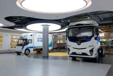 Китайський виробник планує вивести на ринок 100 тисяч автономних вантажівок до 2030 року
