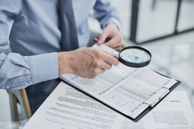 Судовий аудит виявив майже 350 мільярдів гривень сумнівних витрат у сфері оборонних закупівель.