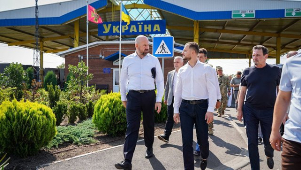 Україна отримає від Молдови 20 локомотивів – Калашник