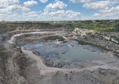 На Кіровоградщині викрито оборудку з видобутку граніту, що завдала збитків на 1,55 мільярда гривень.