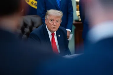 Нафтові гіганти отримують надмірні прибутки: Трамп розкритикував компанії за надмірні прибутки 12 Нафтові гіганти отримують надмірні прибутки: Трамп розкритикував компанії за надмірні прибутки 12