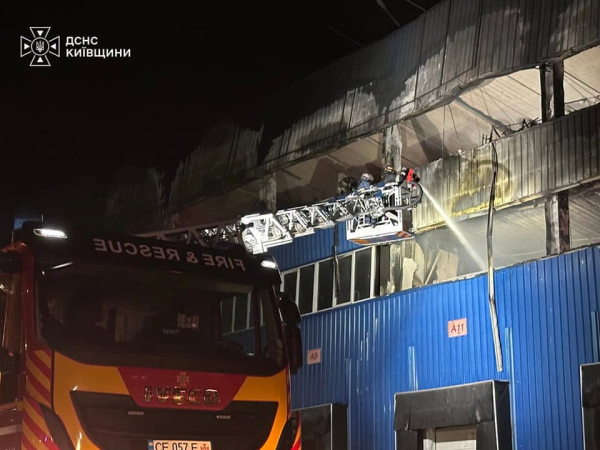 Найбільший логістичний центр Rozetka під Києвом було знищено. 7