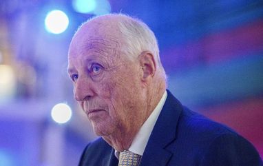 Король Норвегії пішов з життя