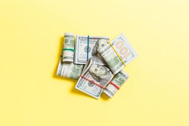 Зняття обмежень стимулюватиме українців купувати валюту: фахівець оцінив вплив на курс