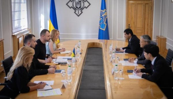 Секретар РНБО обговорив з послом Японії потенційну участь країни в ініціативі "Drone Deal". 7 Секретар РНБО обговорив з послом Японії потенційну участь країни в ініціативі "Drone Deal". 7