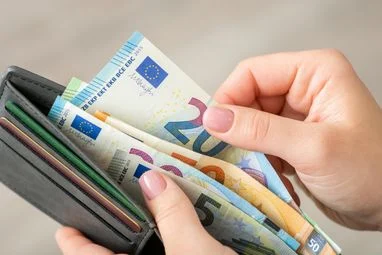 Головна 39 Яка сума грошей необхідна для зручного проживання в…