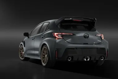 Toyota випустила найдорожчу Corolla за всю історію 7 Toyota випустила найдорожчу Corolla за всю історію 7