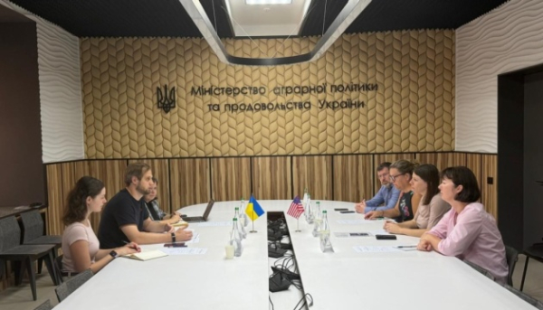 Україна, після російських нападів, звернулася до Сполучених Штатів із запитом про допомогу у придбанні обладнання для зберігання зернових.