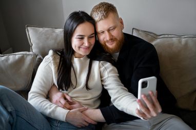 Українці отримають більше можливостей для укладення шлюбу онлайн: хто зможе зареєструвати стосунки віддалено