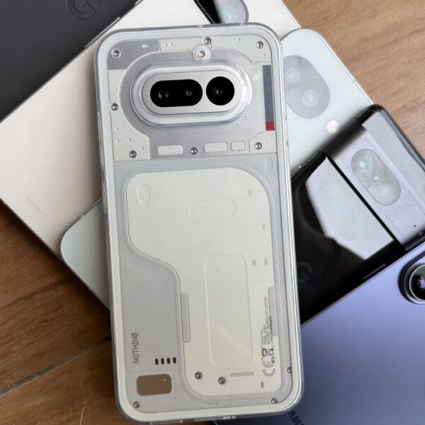 Nothing пояснив ребрендинг Phone 4b