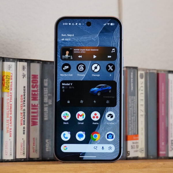 Pixel 11: Google показала ескіз нового смартфона