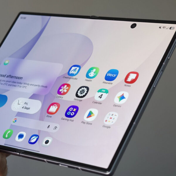 Samsung Galaxy Z Fold 8: Помилка розташування додатків