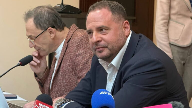 САП: спецпрограма "Прокурор+" для працівників, які підтримують Єрмака 9 САП: спецпрограма "Прокурор+" для працівників, які підтримують Єрмака 9