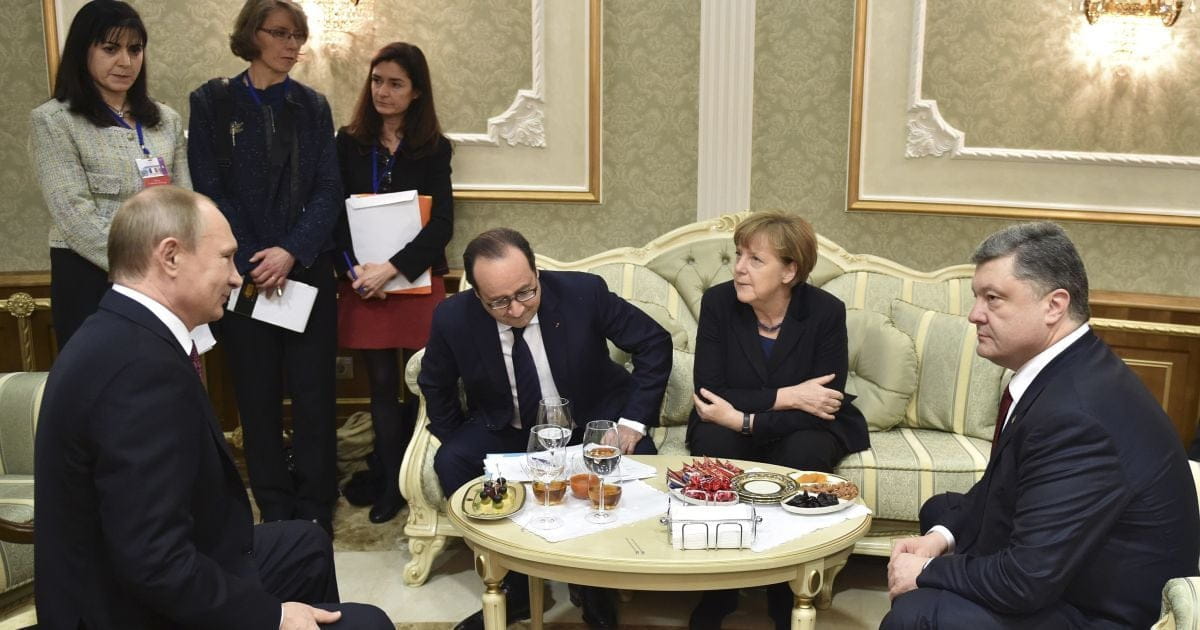Пастка для путіна чи "зрада": чим насправді були Мінські угоди та що вони дали Україні 11 Пастка для путіна чи "зрада": чим насправді були Мінські угоди та що вони дали Україні 11